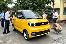 So sánh Vinfast VF3 với Wuling Hongguang Mini EV