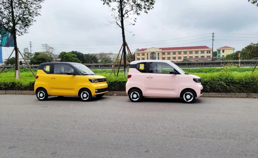 So sánh Wuling Hongguang Mini EV