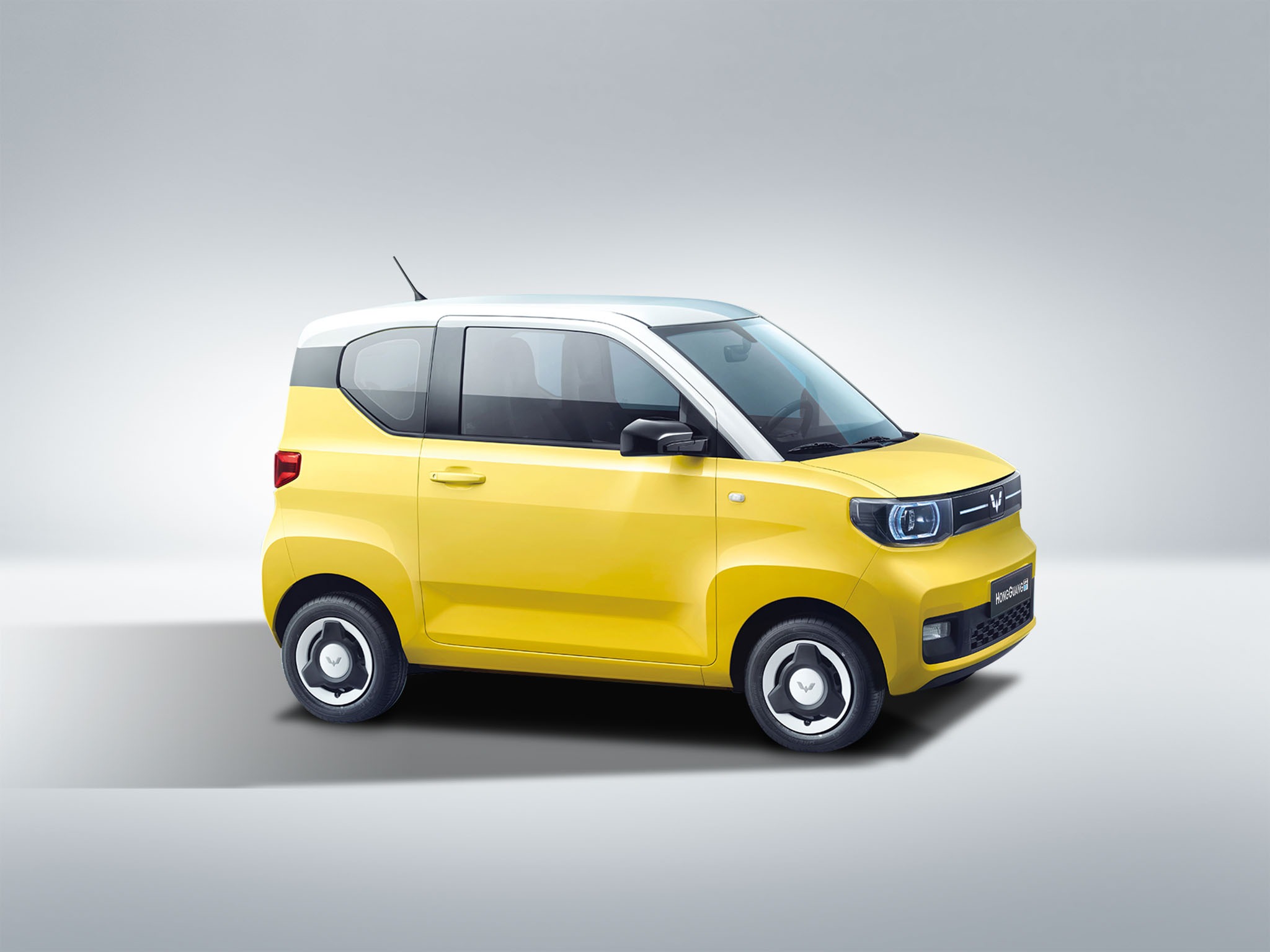 Wuling Hongguang Mini EV 2024: Đánh Giá, Giá Niêm Yết và So Sánh với Đối Thủ